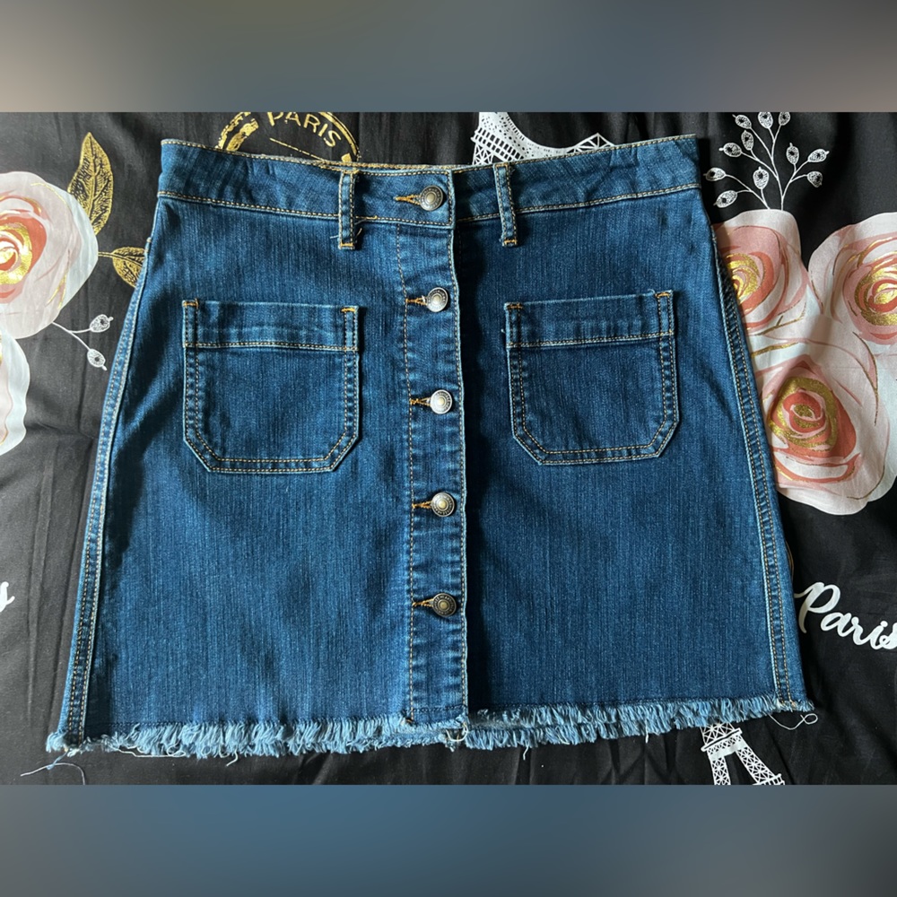 Dark Wash button Up Denim Skirt